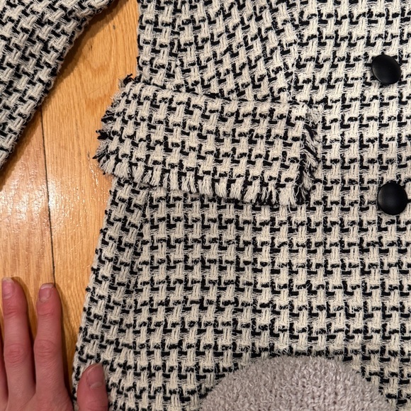 Akris Punto Black and White Tweed Double-Breasted Blazer - Picture 6 of 6